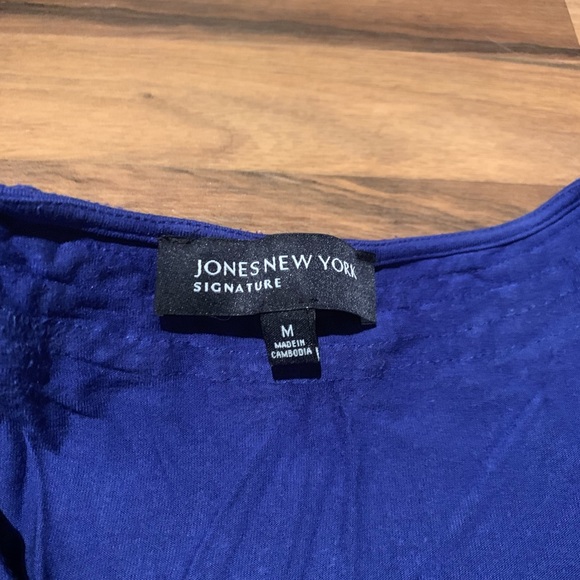 Blue Ruffled Neck Sleeveless Top - Picture 3 of 4